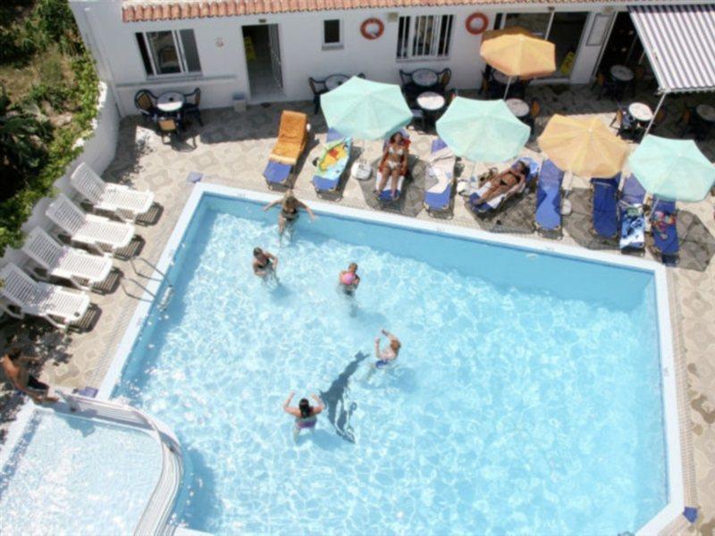 International Hotel 科斯镇 外观 照片