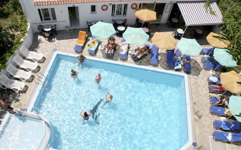 International Hotel 科斯镇 外观 照片