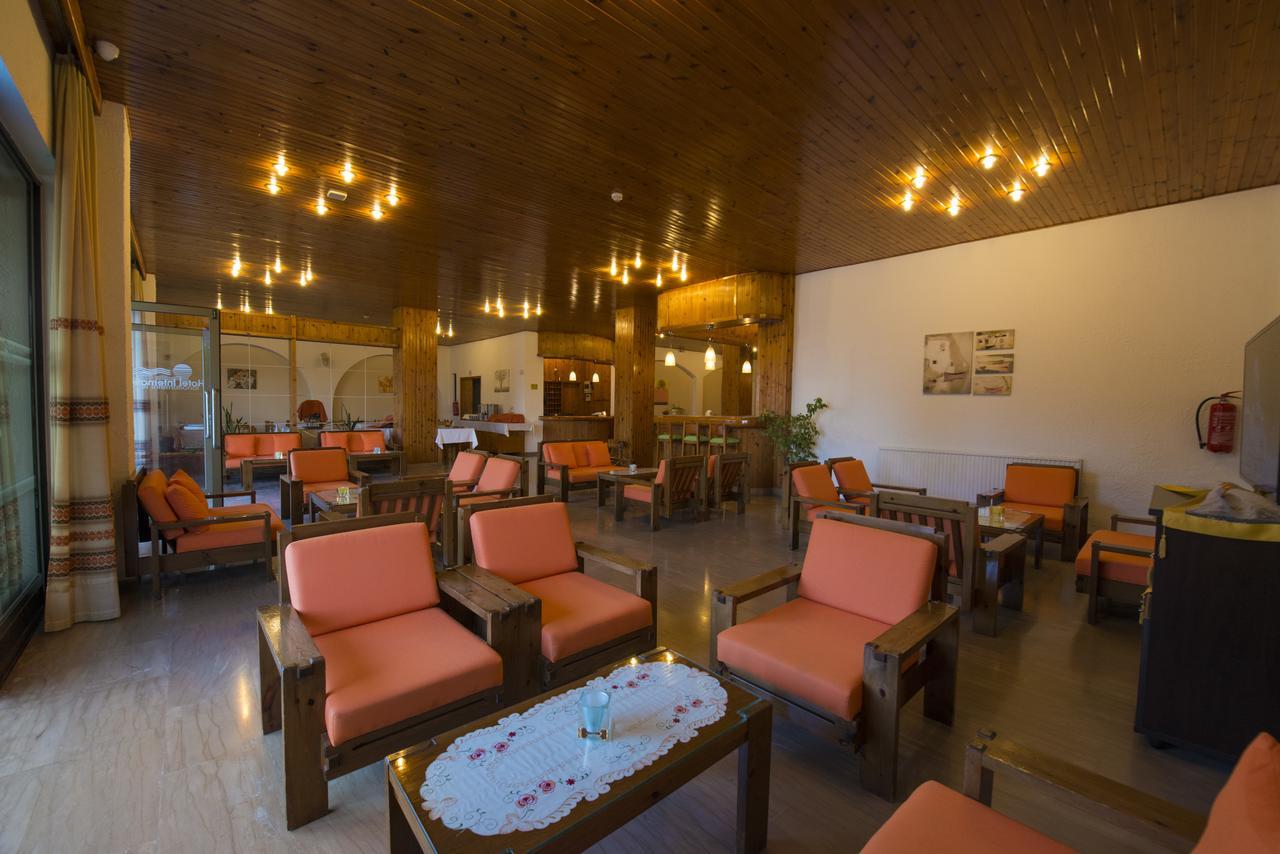 International Hotel 科斯镇 外观 照片